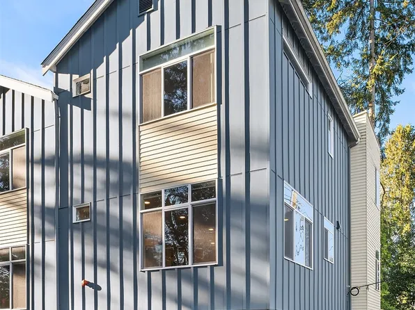 409 NE 155th Street #A, Shoreline, WA 98155