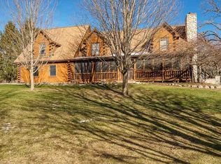 7334 Hawthorne Rdg, Roscoe, IL 61073