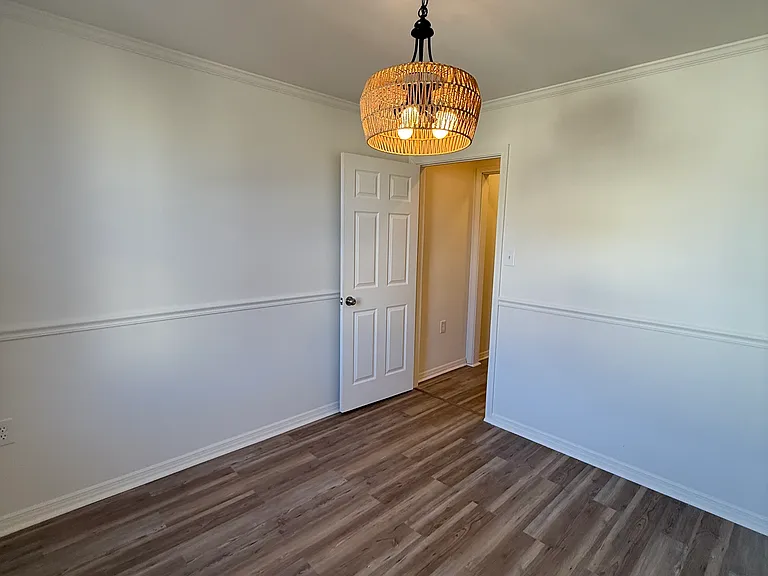 1841 Chislett St — Photo 21
