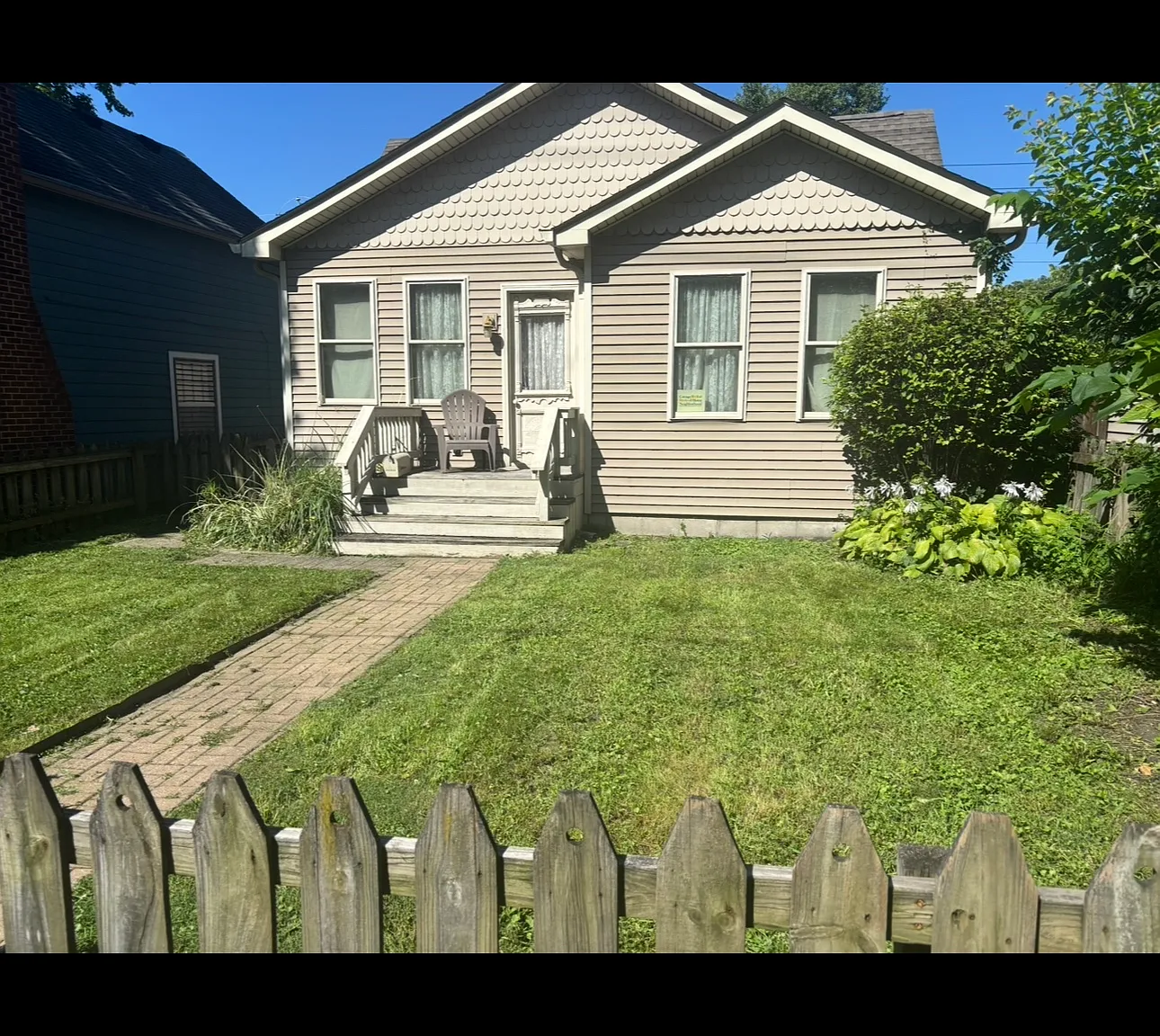 2 bed, 819 sqft, $2,000 — Photo 1