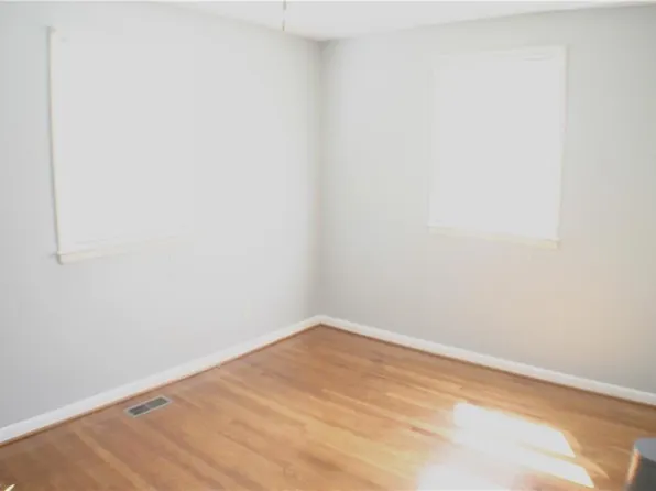 425 Keith Ct, Chesapeake, VA 23325