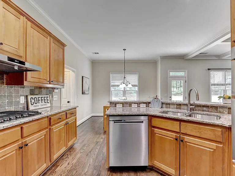 2051 Crown Vetch Ln — Photo 24