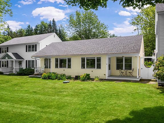 3rd image of 18 Woodside Meadow Road #4