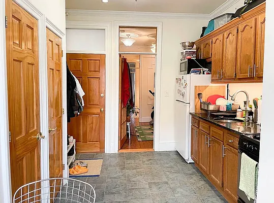 Rented by Ulas Real Estates Inc | media 11