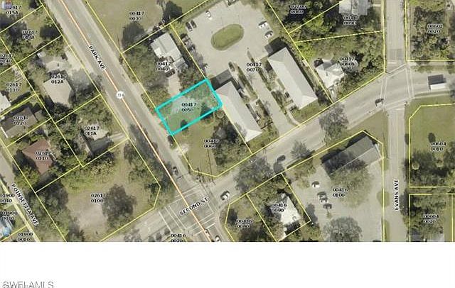 1st image of 1639 Park Ave