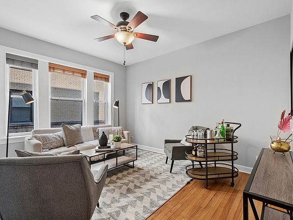 5th image of 4638 N Albany Ave APT 1E