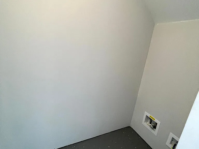 1036 Commack Dr — Photo 11