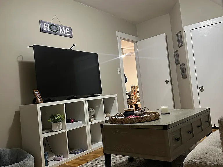 2 Hyacinth St #3 — Photo 8