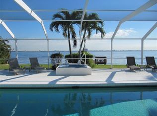 5261 Nautilus Dr, Cape Coral, FL 33904