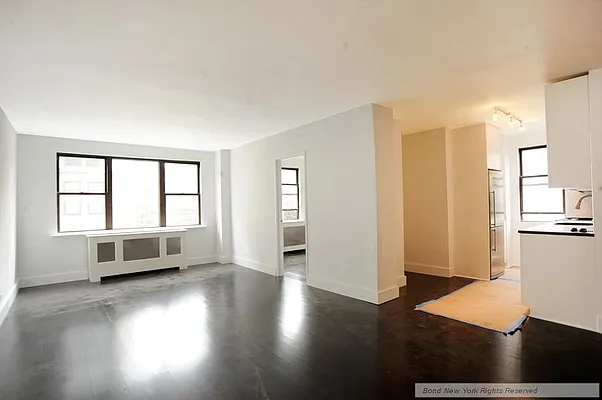 Sold by Bond New York | media 17