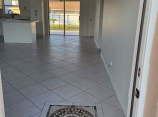 211 SW 11th Ter, Cape Coral, FL 33991
