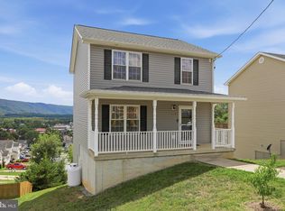 508 Thompson St, Strasburg, VA 22657