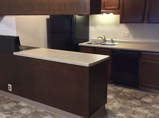 830 12th St APT 05, West Des Moines, IA 50265