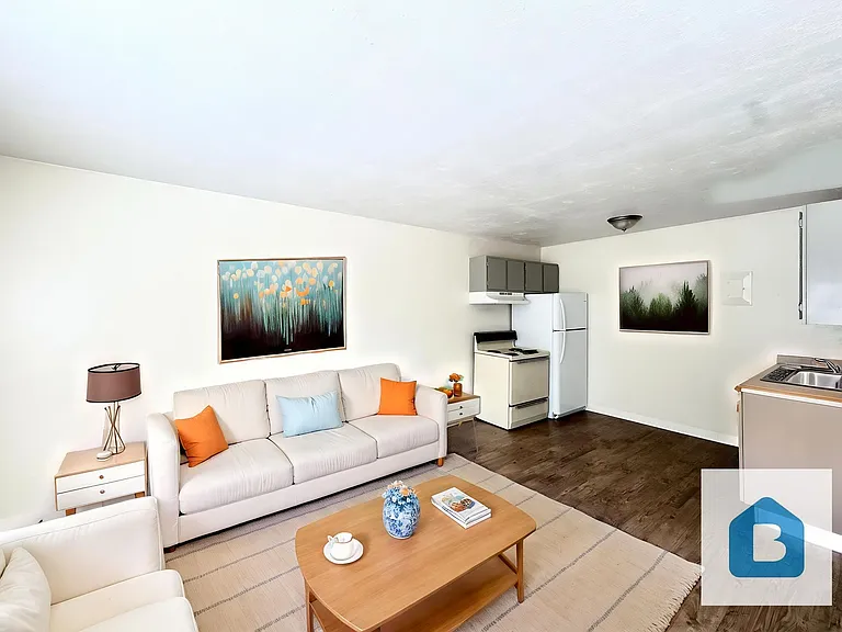 3611 E San Miguel St. — Photo 2
