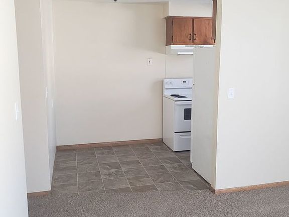 3rd image of 801 21st Ave N APT 201