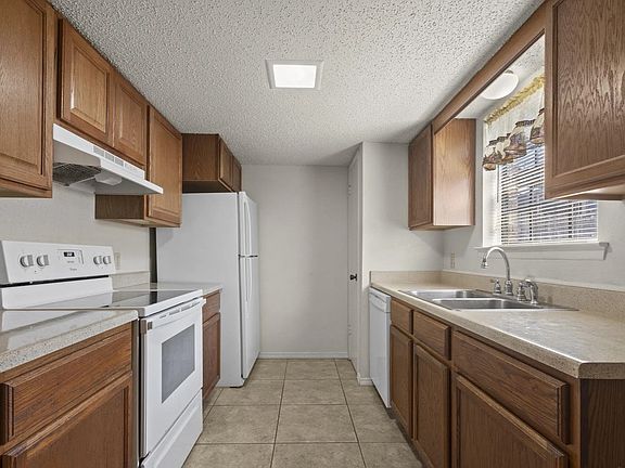 2nd image of 85 E Caldwood Dr APT 19