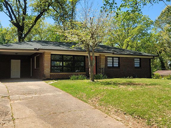 2nd image of 895 Lakemont Dr