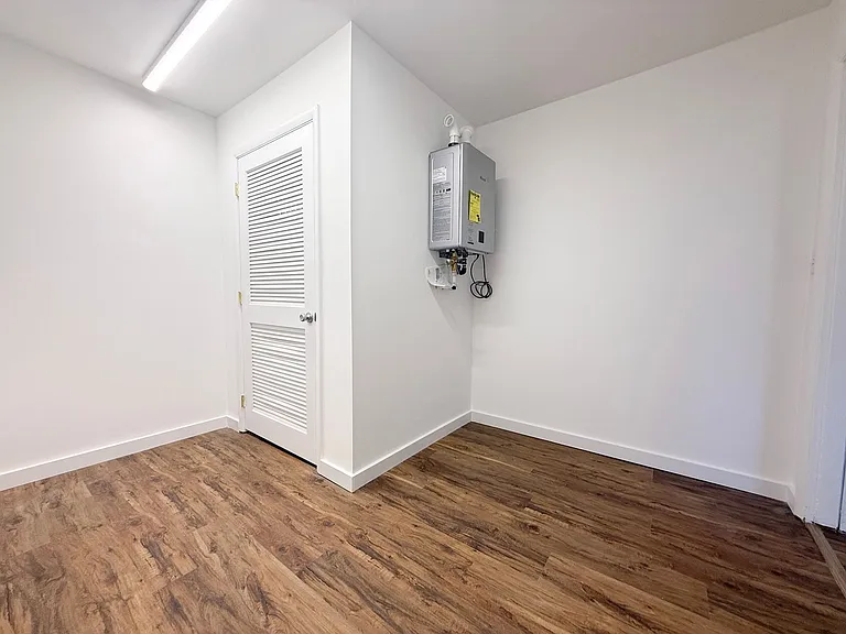 325 Petite Dr — Photo 11