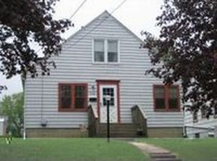 1418 Frank Hall Dr, Albert Lea, MN 56007