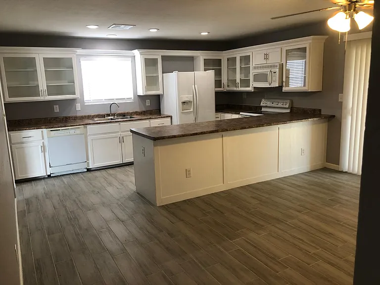 3932 W Solar Dr — Photo 3