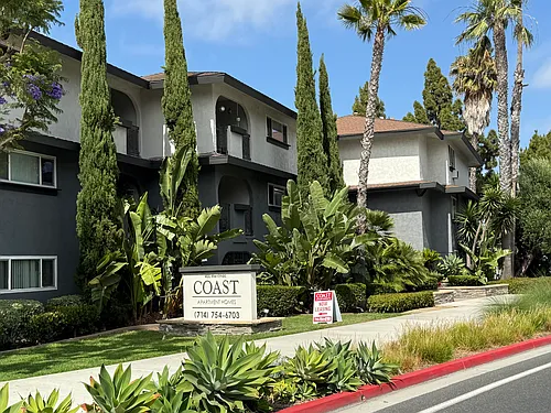 Coast Apartments Photo 1