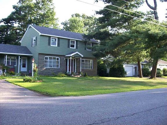 5th image of 14 Elmwood Dr
