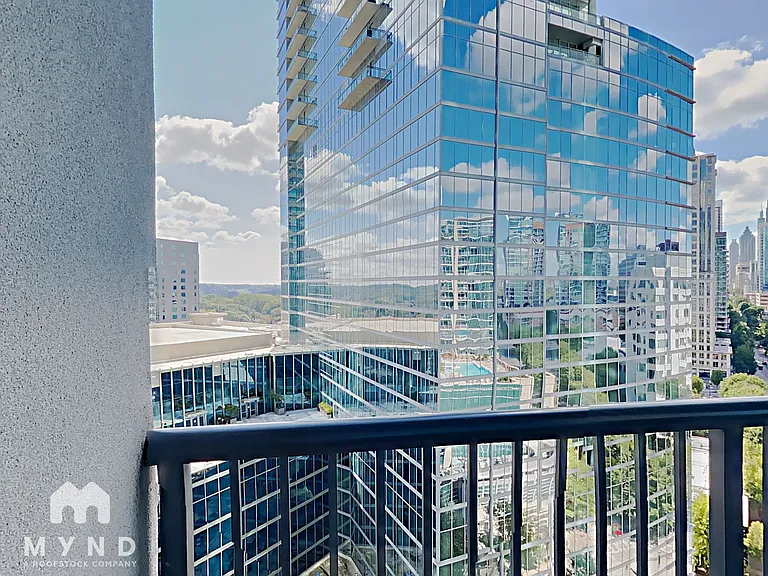 1080 Peachtree St NE #1406 — Photo 18