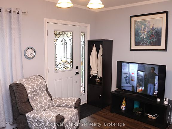 4th image of 119 Nassau St