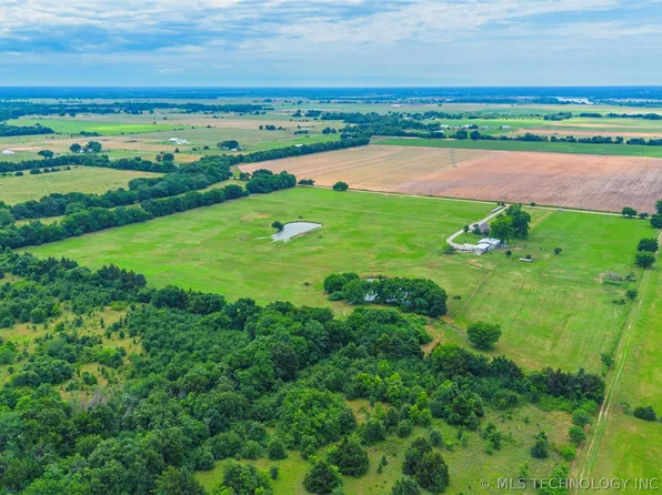 3 Dairy Rd, Hendrix, OK 74741