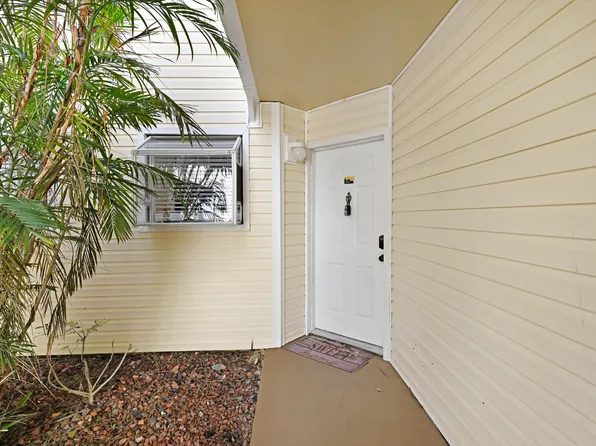1800 Charlesmont Dr #6-106, Melbourne, FL 32903