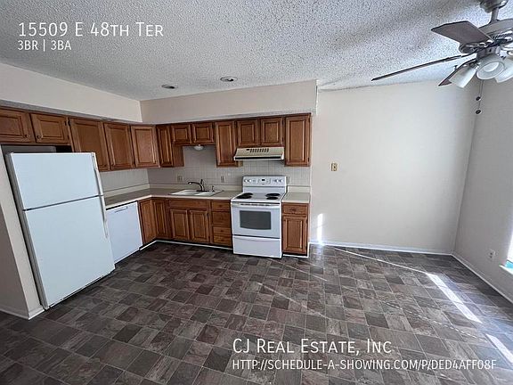 4th image of 15509 E 48th Ter