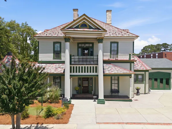 201 E Hill St, Benson, NC 27504