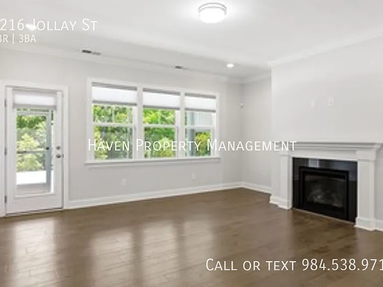 2216 Jollay St — Photo 6
