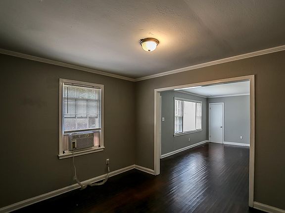 2nd image of 746 Waring Rd