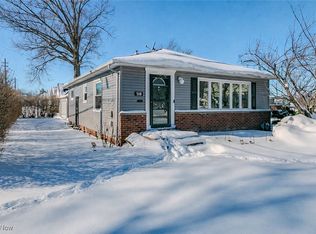 518 E 305th St, Willowick, OH 44095