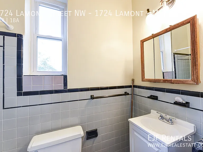 1724 Lamont St NW #MAINFLOOR — Photo 15