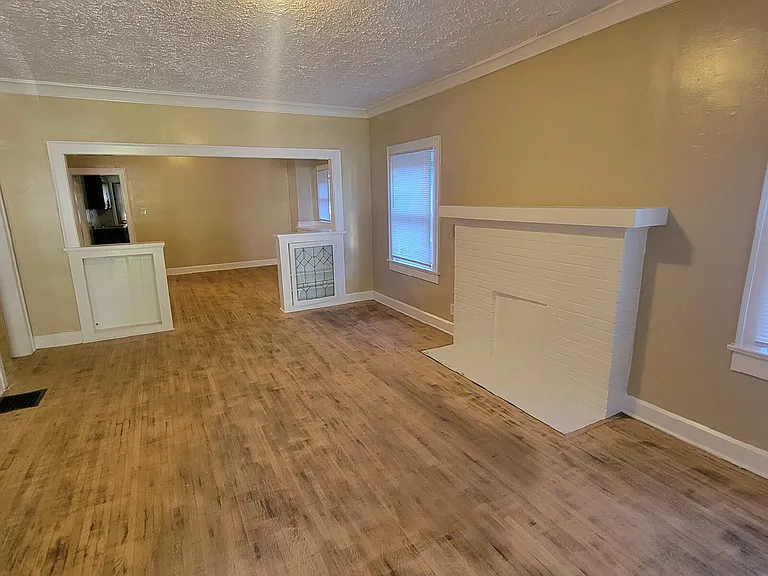3929 N Kenwood Ave — Photo 8