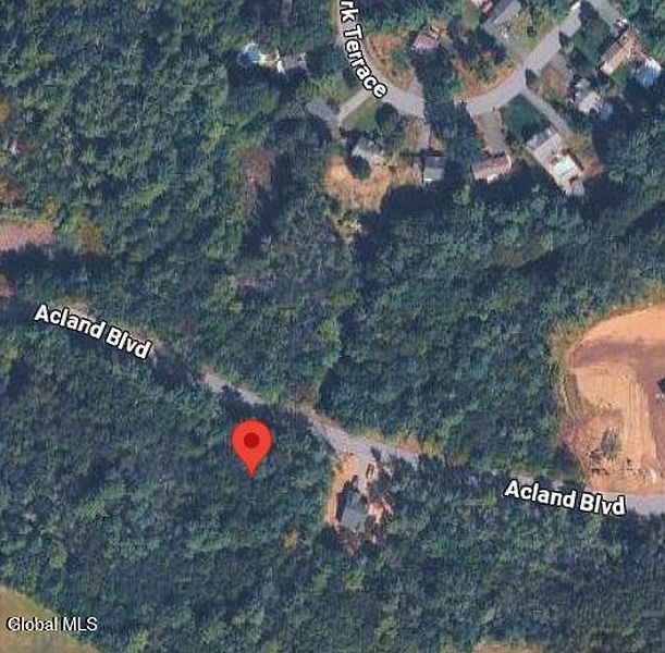 5th image of 634 Acland Boulevard