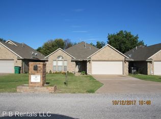35 NW Heatherstone Dr, Lawton, OK 73505