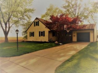917 S 35th St, Mattoon, IL 61938