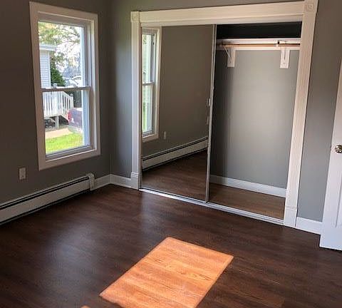 3rd image of 400 Greenwich Ave Fl 1