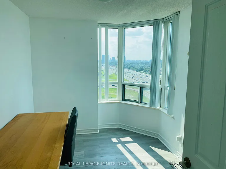 68 Corporate Dr #2025 — Photo 6