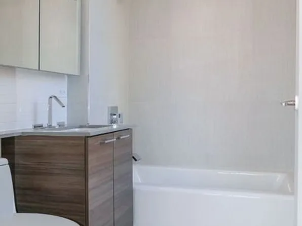 240 East 86th Street image 9 of 18