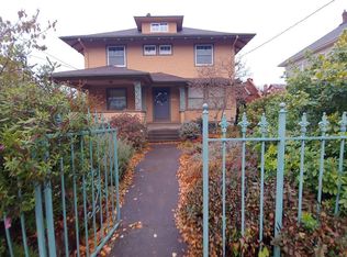 1925 NE Halsey St, Portland, OR 97232