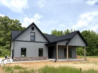 2728 Bains Rd, Hillsboro, TN 37342