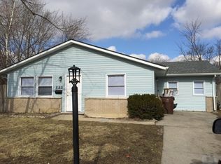 533 Concord Ct, Chicago Heights, IL 60411