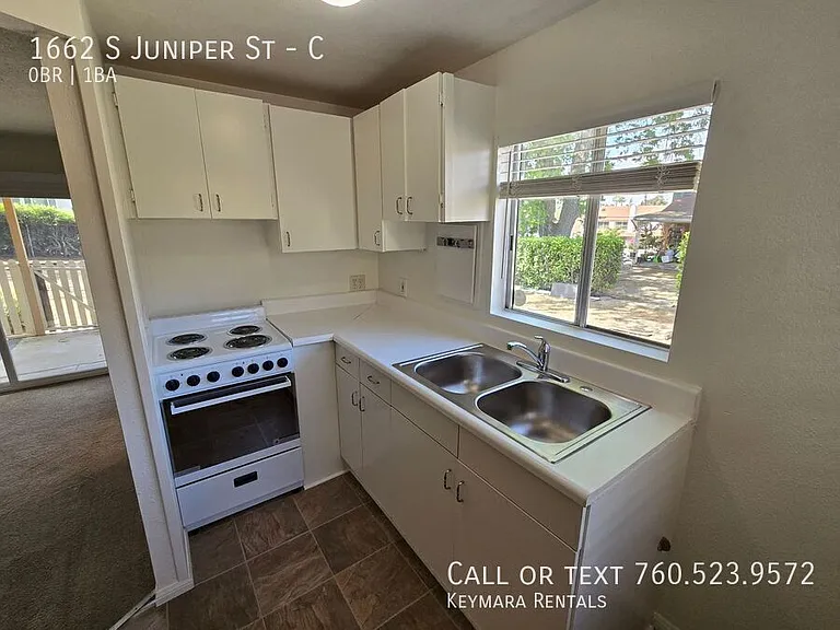 1662 S Juniper St S #C — Photo 9