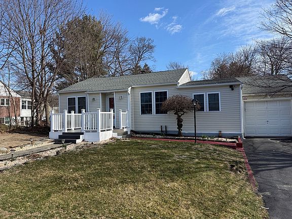 2nd image of 233 Spruce St