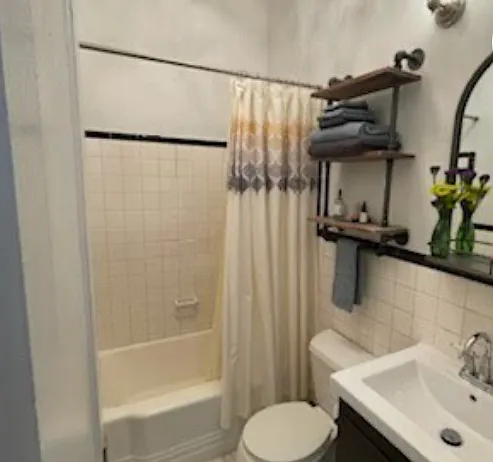 1350 N Morningside Dr NE — Photo 6