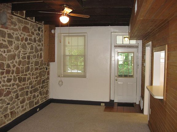 4th image of 2824-A 9 Mile Cir